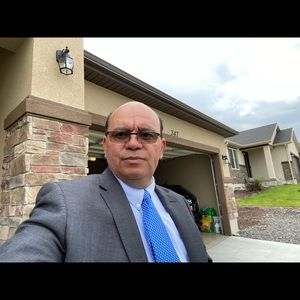 Meet your Posher, Giovanni